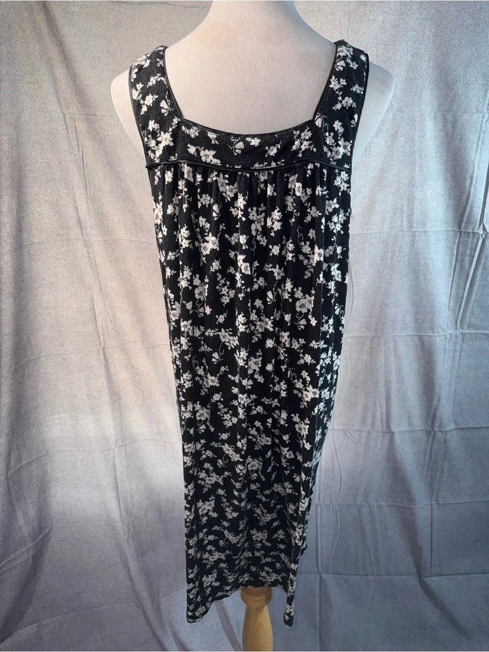 1643-Charter Club Black and White Floral Maxi Skirt